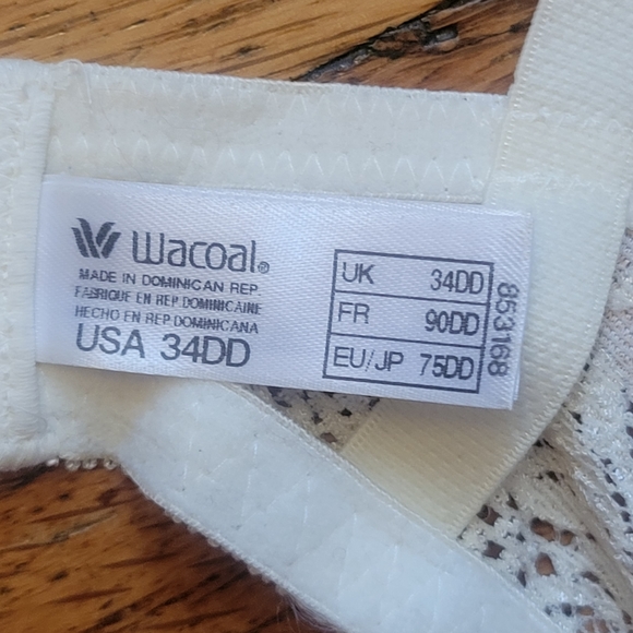 Wacoal Absolute Elegance Contour bra - Picture 4 of 5